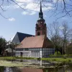 Scheuerle, Max | Das ehem. Zisterzienserinnenkloster mit Klosterhof. Im Hintergrund die Laurentii-Kirche (1)