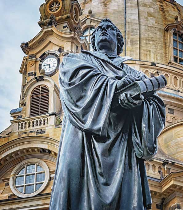 Martin Luther vor der Frauenkirche Dresden