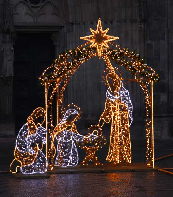 Krippe vor dem Dom St.Mauritius und Katharina zu Magdeburg (Sachsen-Anhalt)