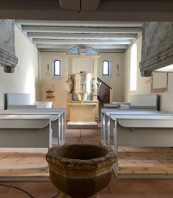 Frisch sanierter Innenraum von St. Bartholomäus Gersdorf (Sachsen-Anhalt)