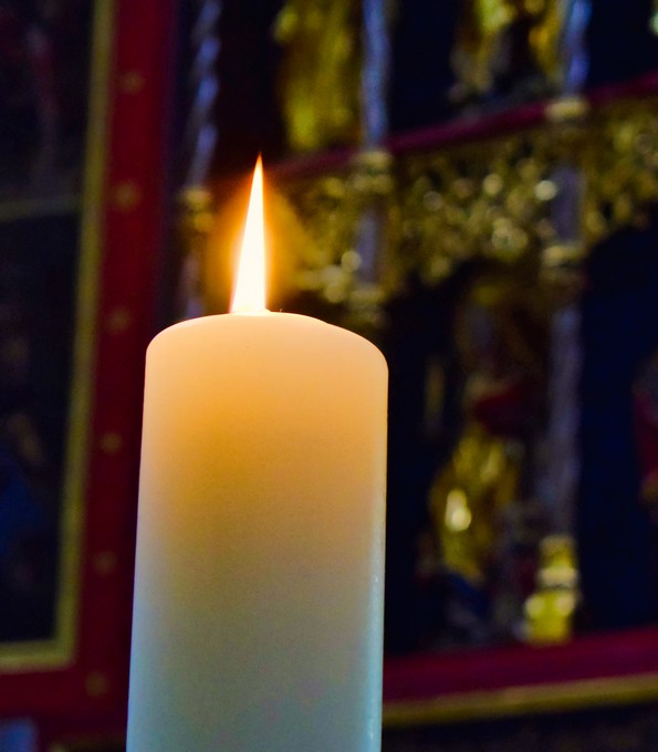 Altarkerze in der Klosterkirche Loccum